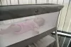 MONI Kalinihta újszülött babaágy önálló, 11 kg, 1 szint fehér láb szürke