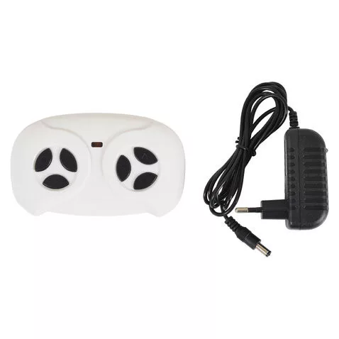 BO TERRON traktor 4 kerekű trélerrel 12V két motoros PIROS