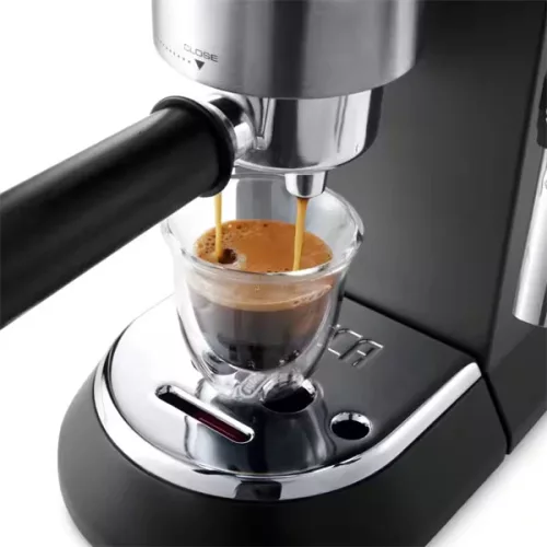 DeLonghi EC 685.BK Dedica čierny kávovar na espresso