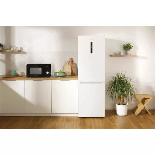 Mikrovlnná rúra Gorenje MO20A3B 800W 20L čierna