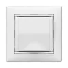 Legrand 774422 Valena fehér 2P+F földelt csatlakozóaljzat csapófedéllel