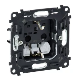   Legrand 753020 Valena InMatic 2P+F csatlakozóaljzat mechanizmus