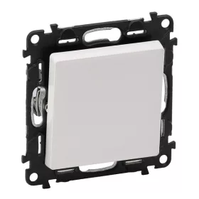   Legrand 752101 Valena Life fehér egypólusú kapcsoló 10 AX