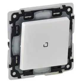   Legrand 752161 Valena Life jelzőfénnyel IP44 fehér egypólusú kapcsoló