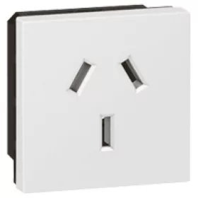   Legrand 572112 ausztrál szabvány, csavaros 15 A fehér 2P+F csatlakozóaljzat