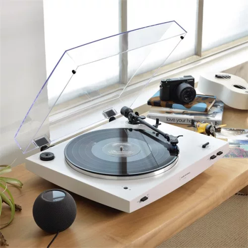 Audio-Technica AT-LP3XBTWH automata szíjhatásos fehér Bluetooth/bakelit lemezjátszó