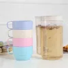TOO KT-108 Set de 4 căni din plastic cu paie de grâu în culori mixte și ulcior, 13,5×20 cm