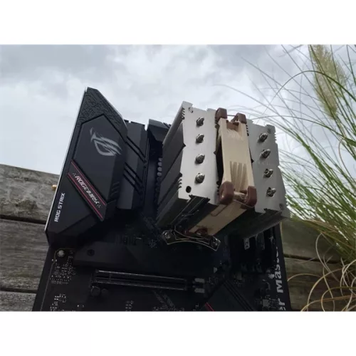 Noctua NH-D9L 9cm univerzális 3U processzor hűtő