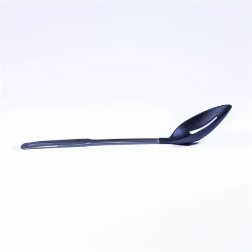 Lingură de servire din metal-plastic TOO KT-475 cu fante 33 cm