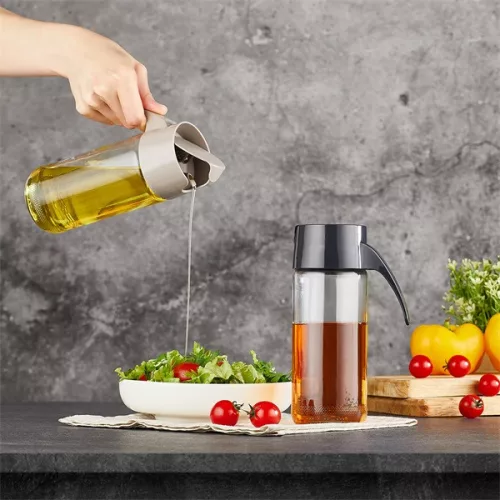 IRIS C-00413 Recipient de sticlă pentru ulei și oțet 500ml, culoare gri sau neagră
