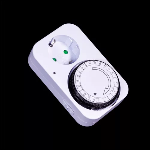 IRIS Electric IEMT-001 Wandmontierter elektromechanischer Timer IP20