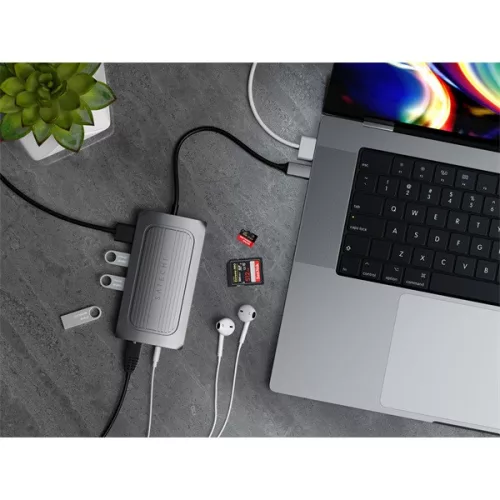 Satechi ST-U4MA3M USB 4 HUB, vesmírne sivý