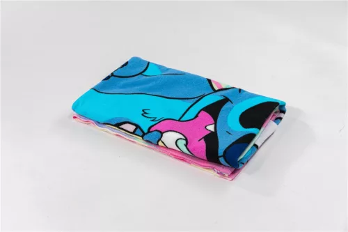 Disney Lilo és Stitch, A csillagkutya Tasty Day Out fürdőlepedő, strand törölköző 70x140cm (Fast Dry)
