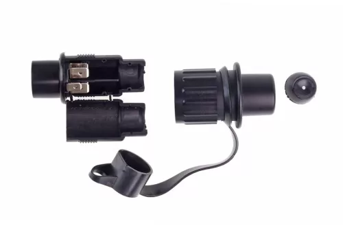 Fisa remorca din plastic cu 3 pini