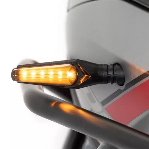 Set 2 lampi Semnalizare Moto SECVENTIALA, cu 2 functii, pozitie si semnalizare, 12V