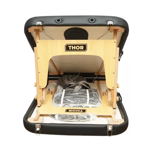 Összecsukható masszázsasztal, 2 zónás, fa váz, 5 cm-es habszivacs, magasság 55-76 cm, eko bőr, méretek 60x213 cm, szín Fekete