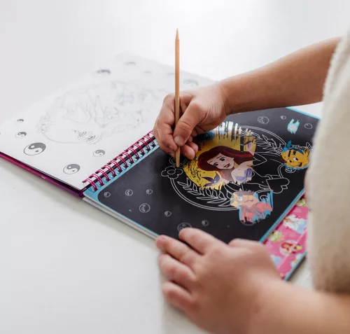 Disney Hercegnők Beauty scratch képkarcoló készlet és activity szett