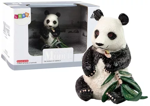 Gyűjtői figura: Nagy Panda bambusszal