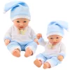 Baby Doll kék pizsamasapkában pomponnal
