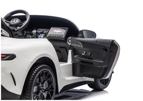 Mercedes GT63 AMG DK-GT63 24V LCD fehér akkumulátoros autó