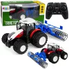 Távirányítású traktor görgővel, piros lámpákkal, 1:24
