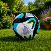 Futball-labda füves pályára, fekete és kék, 22 cm, 5-ös méret