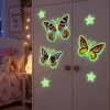 Fluoreszkáló pillangók, sötétben világító csillagok, falmatricák