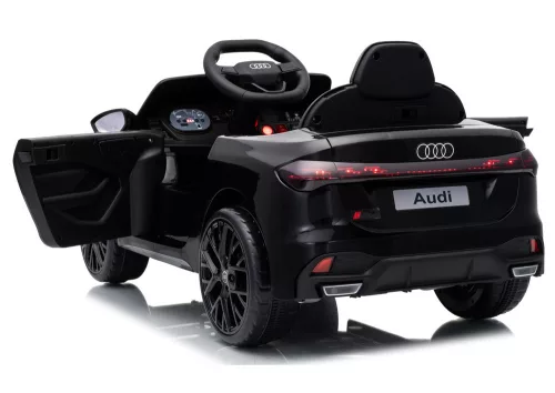 Audi A5L HL788 fekete akkumulátoros jármű