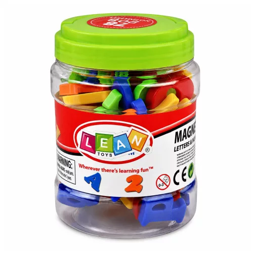 Mágneses betűk és számok egy üvegben lévő ábécében 78 elemből