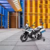 Električni policijski motocikl BMW plave boje