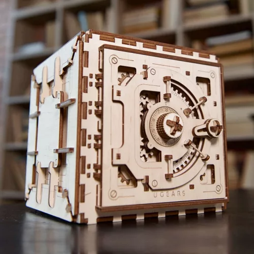 Ugears játék - 3D fa mechanikus kirakós Széf
