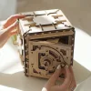 Ugears játék - 3D fa mechanikus kirakós Széf